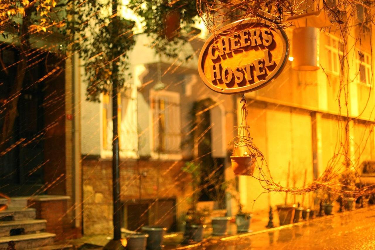 Cheers Hostel Истанбул Екстериор снимка